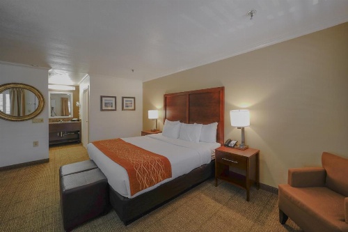 Comfort Inn Santa Cruz image 13