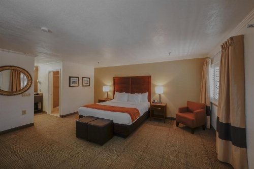 Comfort Inn Santa Cruz image 14